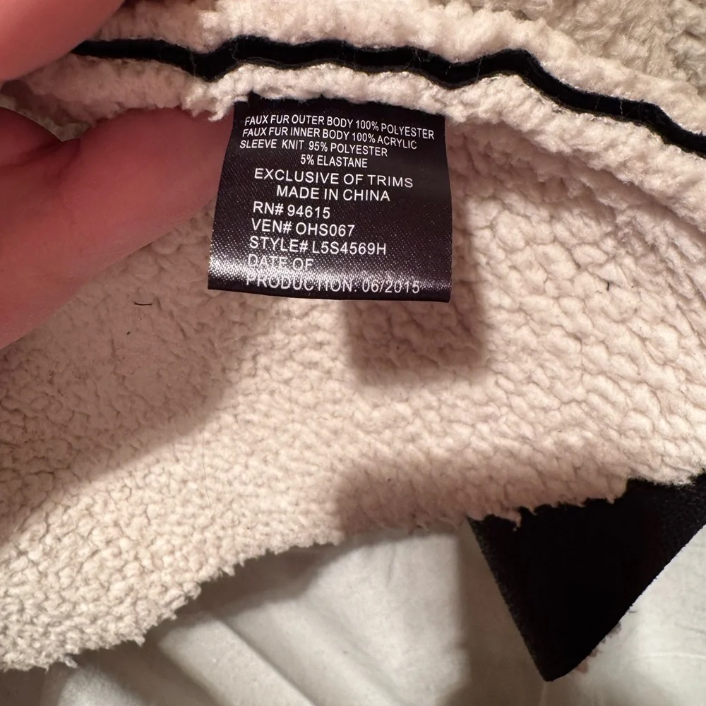 Sam Edelman Black and Cream Teddy Jacket with Waterfall Design - Picture 7 of 8